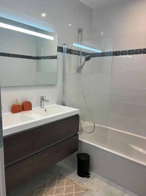 Maison Neuve De Standing 150 M2 Croix-Chapeau Kültér fotó